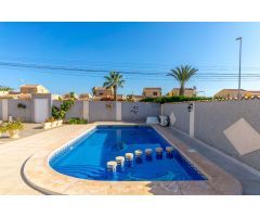 Villa  de lujo única en Las Chismosas ( Orihuela Costa )
