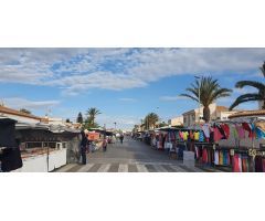 Duplex  de 2 dormitorios con entrada para coche  en pleno corazón de playa flamenca
