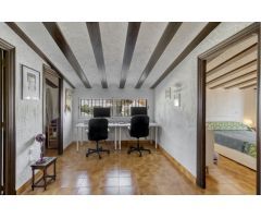 Exclusiva Villa de 4 Dormitorios con 312 m² Construidos sobre Parcela de 1.100 m² en la Prestigiosa 