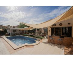 Exclusiva Villa de 4 Dormitorios con 312 m² Construidos sobre Parcela de 1.100 m² en la Prestigiosa 