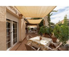 Exclusiva Villa de 4 Dormitorios con 312 m² Construidos sobre Parcela de 1.100 m² en la Prestigiosa 