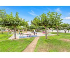 Encantador bungalow de 2 dormitorios cerca del Lago Rosa de Torrevieja