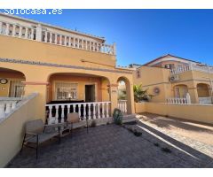 Preciosa casa adosada de 3 dormitorios con piscina comunitaria