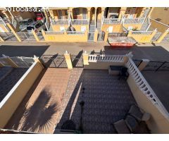 Preciosa casa adosada de 3 dormitorios con piscina comunitaria