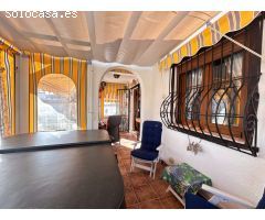 Hermosa villa con piscina climatizada en Las Chismosas