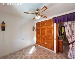 Hermosa villa con piscina climatizada en Las Chismosas