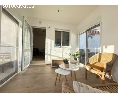 Chalet independiente de 3 dormitorios completamente reformado en la Florida, Orihuela costa