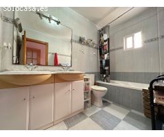 Oportunidad ! Duplex situado en los altos de Orihuela costa con 4 dormitorios ,3 baños, garaje subte