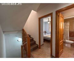 Duplex adosado de 3 dormitorios y 2 baños en La Florida