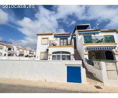Apartamento en Planta alta de 2 dormitorios y solarium privado con vistas al Mar