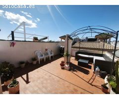 Apartamento en planta alta de 2 dormitorios con solarium privado y piscina comunitaria