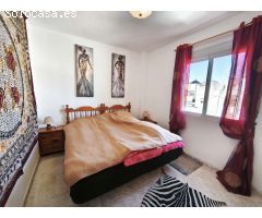 Apartamento en planta alta de 2 dormitorios con solarium privado y piscina comunitaria