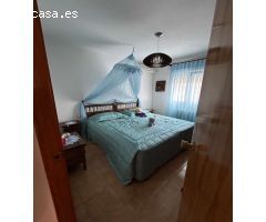 Hermosa villa de 3 dormitorios, 1 baño, 1 terraza y 1 solárium con un jardín de + 400m2