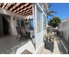 Precioso Bungalow en una planta de 2 dormitorios y 2 baños con 2 piscinas comunitarias