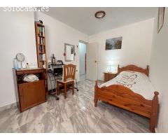 Precioso Bungalow en una planta de 2 dormitorios y 2 baños con 2 piscinas comunitarias