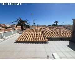 Precioso Bungalow en una planta de 2 dormitorios y 2 baños con 2 piscinas comunitarias