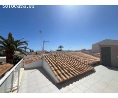 Precioso Bungalow en una planta de 2 dormitorios y 2 baños con 2 piscinas comunitarias