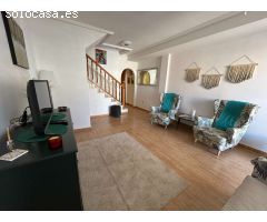 Encantadora casa adosada de 2 dormitorios en Las Mimosas, Orihuela Costa