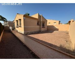 Villa independiente con 2 dormitorios , 1 baño en la Florida