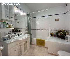 Dúplex de 2 dormitorios y 1 baño en La Florida.