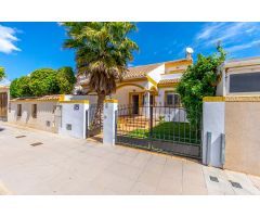Duplex de 3 dormitorios , 2 baños a 1km de la playa en la Torre de la Horadada