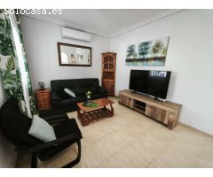 Preciosa villa con 2 dormitorios y 2 baños.