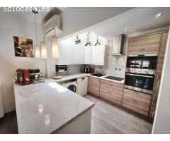 Precioso dúplex de 4 dormitorios y 2 baños en Los Balcones.