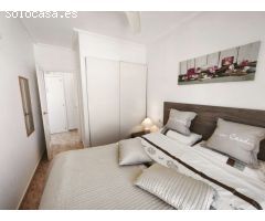 Precioso dúplex de 4 dormitorios y 2 baños en Los Balcones.