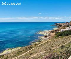 Local comercial diáfano de 305 m2 en esquina en el centro de Torrevieja