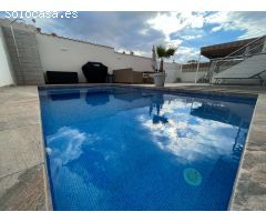 Precioso Chalet independiente de 3 dormitorios orientado al Sur con piscina privada