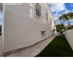Precioso Chalet independiente de 3 dormitorios orientado al Sur con piscina privada