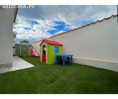 Precioso Chalet independiente de 3 dormitorios orientado al Sur con piscina privada