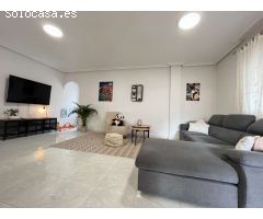 Precioso Chalet independiente de 3 dormitorios orientado al Sur con piscina privada