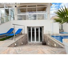 Precioso Chalet independiente de 3 dormitorios orientado al Sur con piscina privada