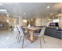 Precioso Chalet independiente de 3 dormitorios orientado al Sur con piscina privada