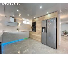 Precioso Chalet independiente de 3 dormitorios orientado al Sur con piscina privada