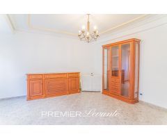 Piso en Alicante - Zona Los Ángeles: Comodidad y Confort