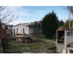 Casa y cuadras para restaurar en Finca de 114.919 m2