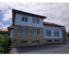 CASA CON PARCELA Y VISTAS AL MAR- LA REVILLA
