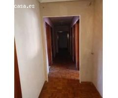 Piso de 4 dormitorios en Reinosa