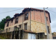 SE VENDE APARTAMENTO Y 7 PLAZAS DE GARAJE