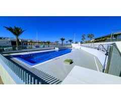 Apartamento 2 Dorm y 2 Baños con preciosas vistas al mar en Urb. completa con garaje y trastero