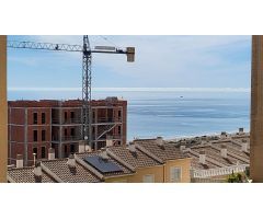 Apartamento esquina de 2 Dorm en Urb con piscina y terraza de ancho especial con vistas al mar