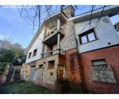 Chalet en Venta en Amés, La Coruña