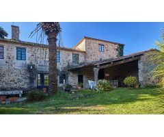 Chalet en Venta en Villamateo, La Coruña