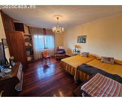 Chalet en Venta en Santiago de Compostela, La Coruña