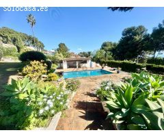 Paraíso con terreno y piscina en Torremolinos