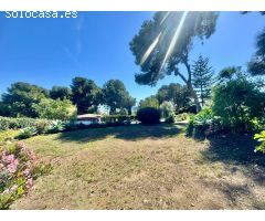 Paraíso con terreno y piscina en Torremolinos
