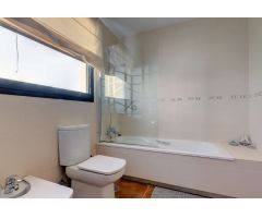 Villa independiente a pocos metros de Puerto Marina
