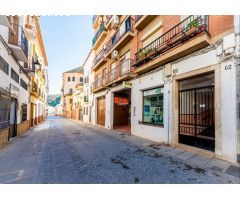 Garaje para 3 vehiculos y 5 motos en el centro de Antequera